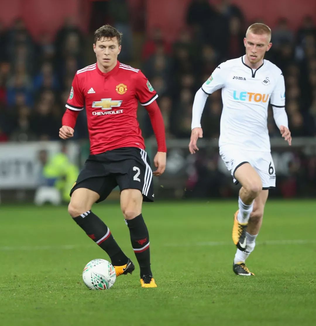 新款球衣的 新款球衣的